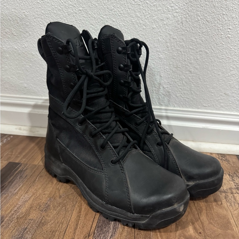 Danner Prowess black side zip and lace up boots size 8